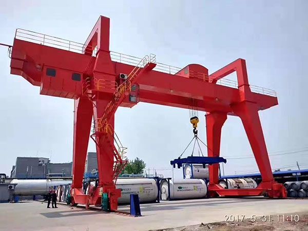 Mg double girder gantry crane