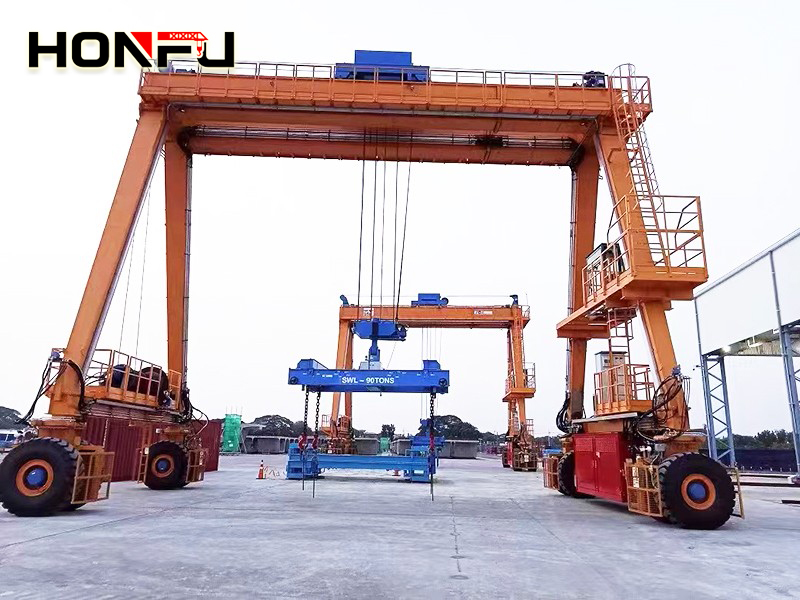 轮胎门式起重机