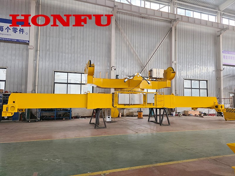 伸缩式集装箱吊具honfu